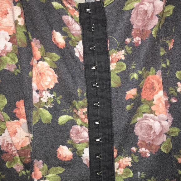 Corset shirt - Picture 3 of 3